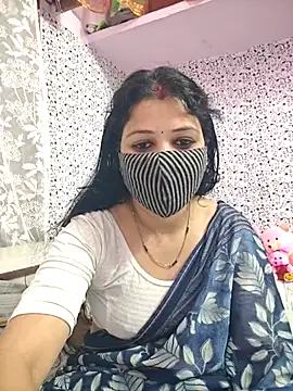 Priyaji7575 online show from March 10, 7:35 am