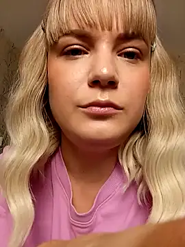 JessicaBeverly  online show from August 6, 7:38 pm