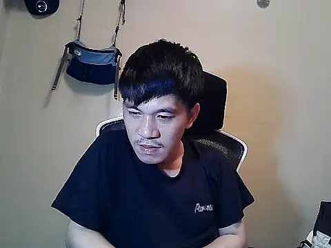 asian guy67 online show from April 14, 2:23 pm