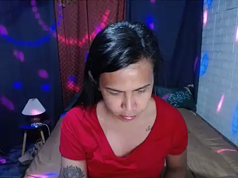 BriannaCruz24 online show from April 30, 11:49 am