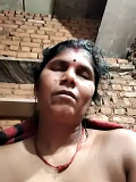 Snapshot of Hot_di97 chatting on February 12, 7:53 pm Hot di97 online show from February 12, 7:53 pm