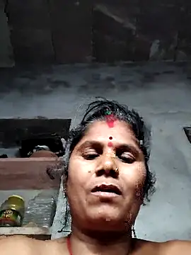 Hot di97 online show from April 26, 2:37 pm