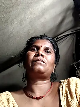 Hot di97 online show from July 26, 6:04 pm