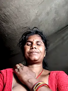Hot di97 online show from August 2, 7:12 pm
