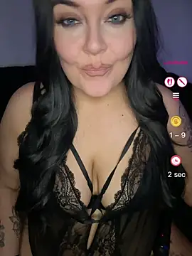 Miss CurvesXXX online show from April 29, 9:21 pm