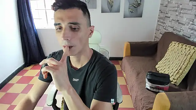 felipe colinss online show from April 29, 5:30 pm