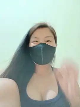 Snapshot of Lyly-68688 chatting on July 18, 2:43 pm Lyly-68688 online show from July 18, 2:43 pm