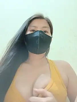 Snapshot of Lyly-68688 chatting on July 23, 2:26 pm Lyly-68688 online show from July 23, 2:26 pm
