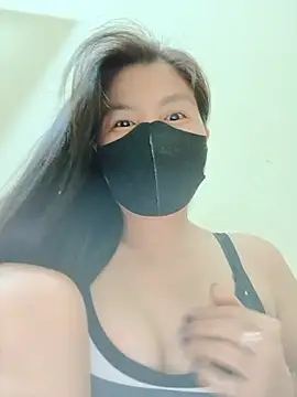 Snapshot of Lyly-68688 chatting on July 31, 1:05 am Lyly-68688 online show from July 31, 1:05 am