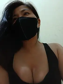 Snapshot of Lyly-68688 chatting on July 31, 2:27 pm Lyly-68688 online show from July 31, 2:27 pm