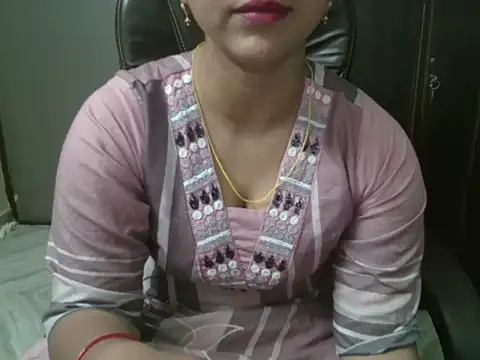 Snapshot of Adaa7 chatting on May 21, 5:20 pm Adaa7 online show from May 21, 5:20 pm