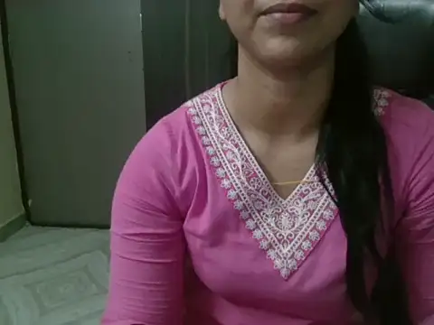 Snapshot of Adaa7 chatting on May 28, 4:04 pm Adaa7 online show from May 28, 4:04 pm