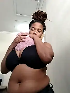 Snapshot of ClitorisBoobs chatting on June 9, 1:23 pm ClitorisBoobs online show from June 9, 1:23 pm