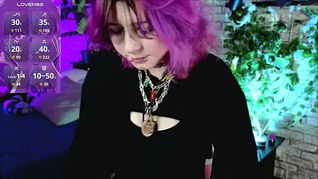 Snapshot of Ashley_Veil chatting on April 16, 8:42 pm Ashley Veil online show from April 16, 8:42 pm