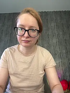 coy girl  online show from March 4, 11:49 am