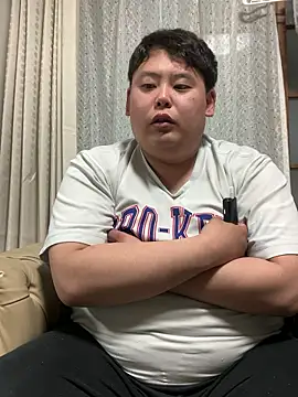 Snapshot of 82no_heya chatting on May 12, 3:53 pm 82no heya online show from May 12, 3:53 pm