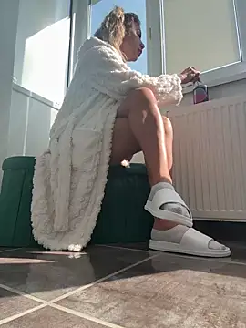 Missolevelvet online show from March 17, 8:39 am