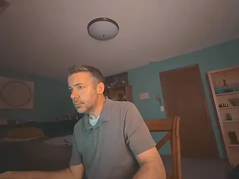 chrisw8140 online show from June 13, 4:54 am