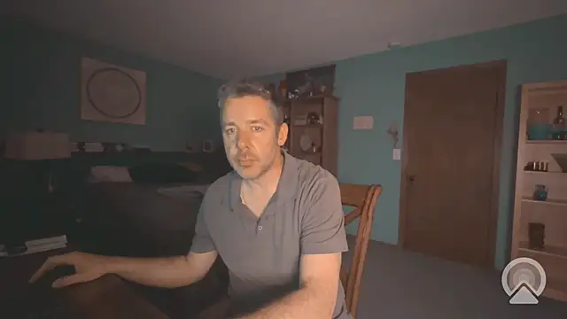 Snapshot of chrisw8140 chatting on July 3, 5:25 am chrisw8140 online show from July 3, 5:25 am