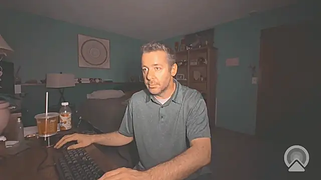 Snapshot of chrisw8140 chatting on July 6, 4:20 am chrisw8140 online show from July 6, 4:20 am
