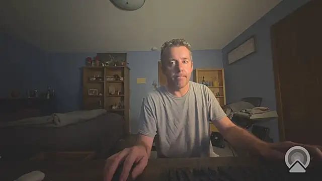 Snapshot of chrisw8140 chatting on July 9, 6:06 am chrisw8140 online show from July 9, 6:06 am