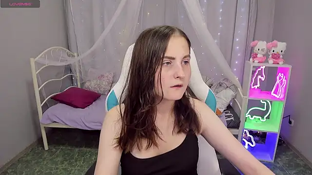 KiraDuvall online show from June 26, 6:34 pm