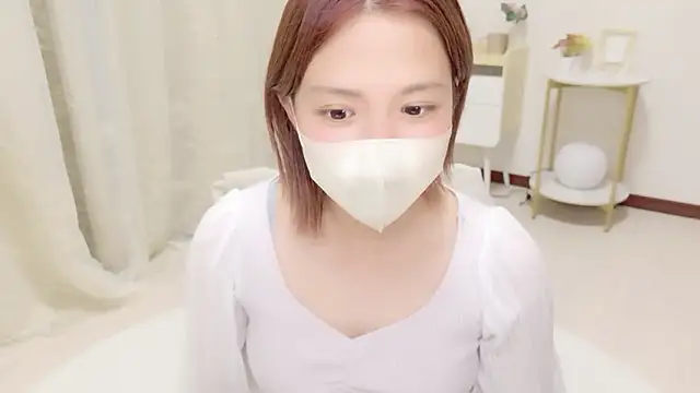 Snapshot of UMIumi- chatting on April 30, 9:48 am UMIumi- online show from April 30, 9:48 am