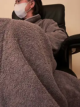 hiroshi-1964 online show from March 7, 7:11 pm