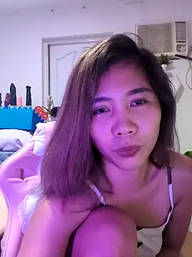25sweetlilbunny online show from August 6, 9:00 am