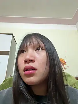 Charlotte-ee online show from March 11, 3:07 pm