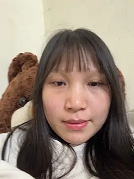 Charlotte-ee online show from March 16, 6:34 pm