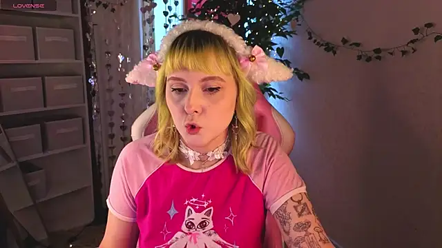 Roziett Belle online show from March 11, 9:48 am