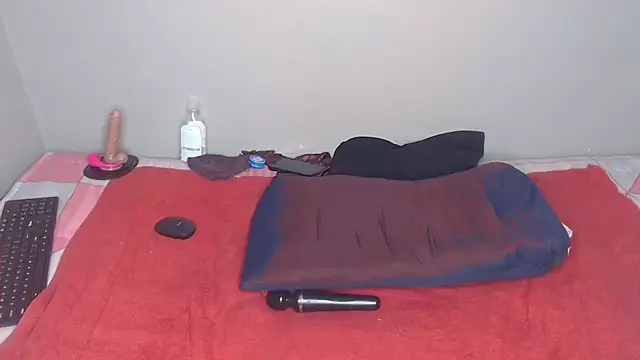 liztaylor online show from July 28, 7:39 pm