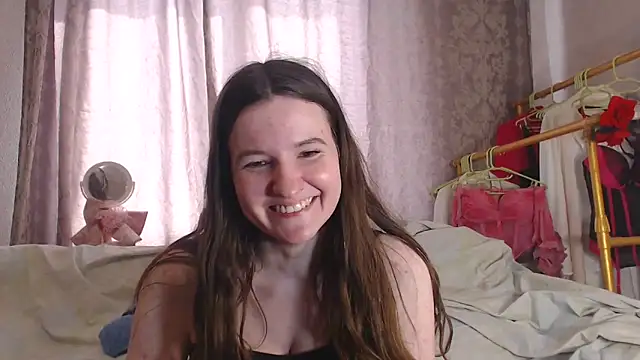 Snapshot of RileySteeele chatting on April 22, 4:37 am RileySteeele online show from April 22, 4:37 am