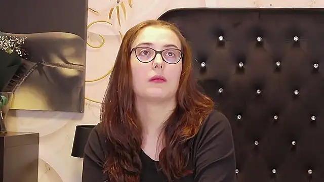 JulieAnnX online show from January 13, 9:58 am