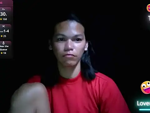 Snapshot of HugeAgatha chatting on June 3, 11:32 pm HugeAgatha online show from June 3, 11:32 pm