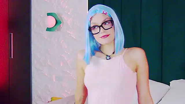 AvaLarson online show from February 28, 1:01 pm