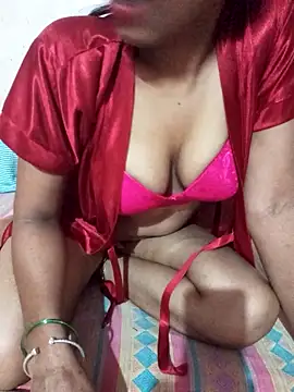 Snapshot of Dropati35 chatting on June 30, 5:25 pm Dropati35 online show from June 30, 5:25 pm