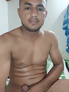 Snapshot of knox_zeque chatting on May 21, 10:39 pm knox zeque online show from May 21, 10:39 pm