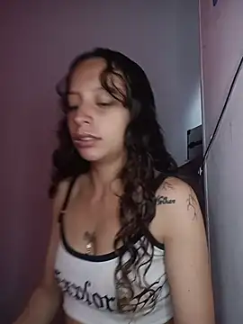 AlexxaAndRileyy online show from February 14, 12:35 pm