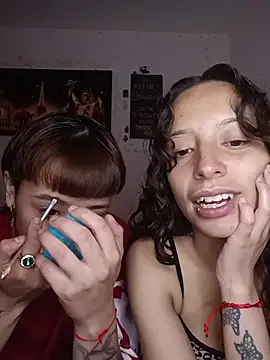 AlexxaAndRileyy online show from February 21, 5:47 pm