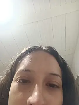 AlexxaAndRileyy online show from April 26, 7:44 pm