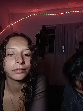 AlexxaAndRileyy online show from June 15, 10:45 pm