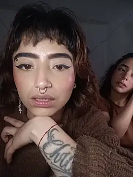 AlexxaAndRileyy online show from July 31, 2:11 am