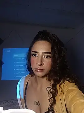 AlexxaAndRileyy online show from August 1, 9:35 pm
