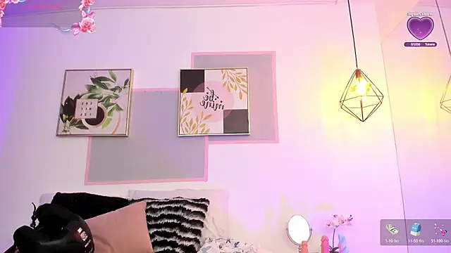 Snapshot of april_jones05 chatting on March 6, 10:34 am april jones05 online show from March 6, 10:34 am