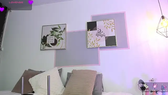 Snapshot of april_jones05 chatting on March 20, 7:30 pm april jones05 online show from March 20, 7:30 pm