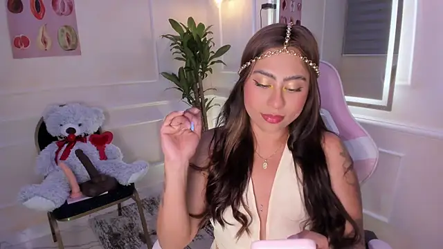 ThamaraGen  online show from February 13, 11:23 pm