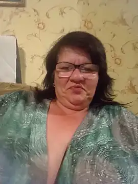 NysiOlsen online show from June 12, 7:46 pm