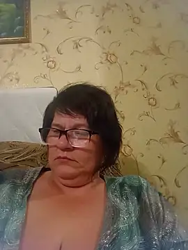 NysiOlsen online show from July 13, 7:05 pm